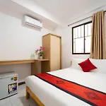 Collection O Madam Cuc Bui Vien Hotel.