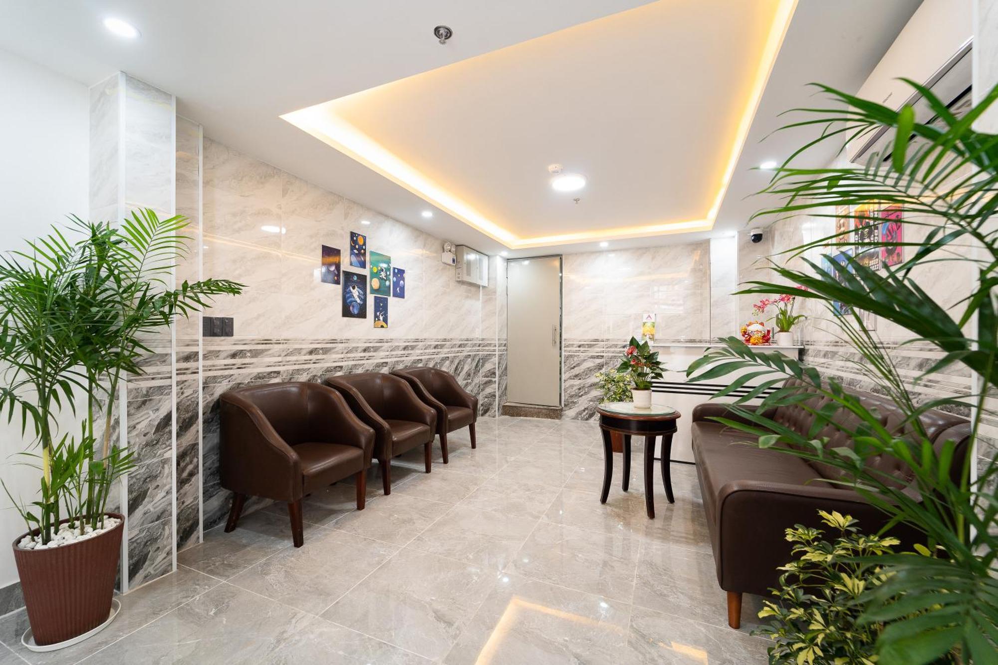 Hotel Collection O Madam Cuc Bui Vien Hotel. 3*